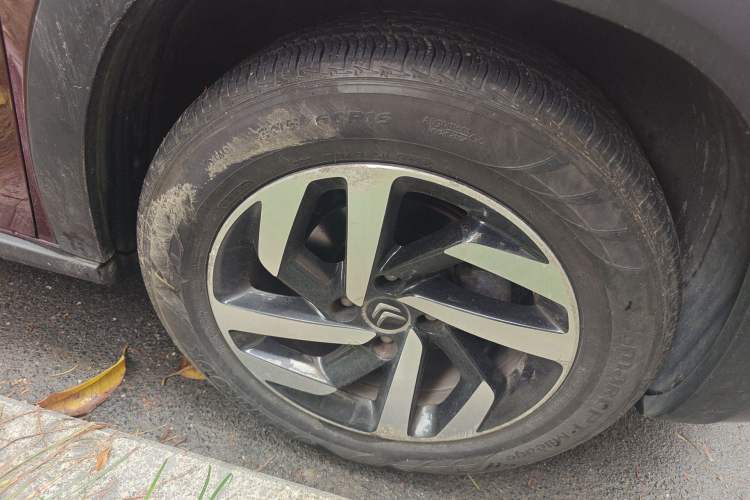 Used Citroen C3-XR 2015 1.6L Automatic Smart Version Right Front Wheel Hub