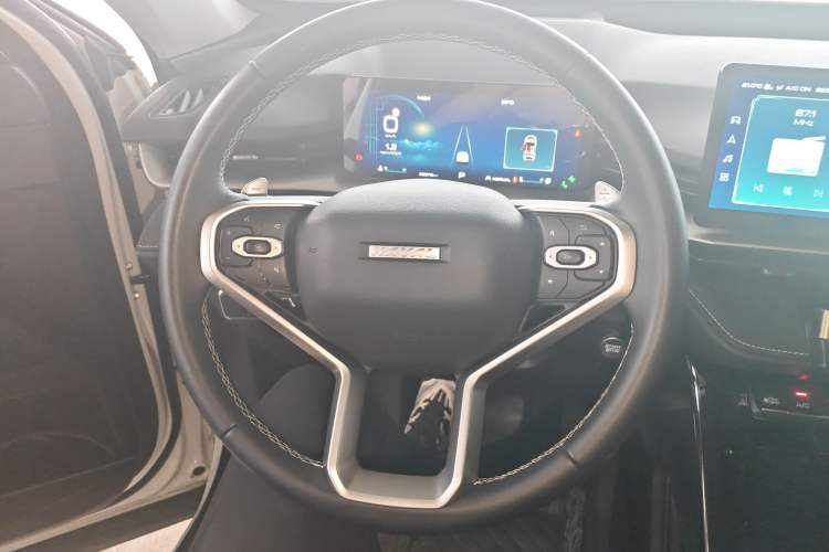 Used Haval H6 2022 3rd Generation 1.5T Automatic Two-Wheel Drive Max Steering Wheel
