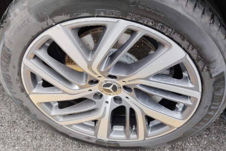 Used Mercedes-Benz E-Class 2024 Refresh E 300 L Stylish Edition
