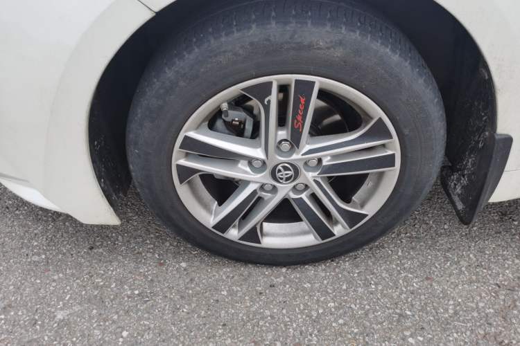 Used Toyota Levin 2019 185T CVT Luxury Edition China VI Standard Left Front Wheel Hub