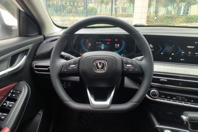 Used Changan Eado 2021 PLUS Blue Whale NE 1.4T GDI DCT Prestige Model
