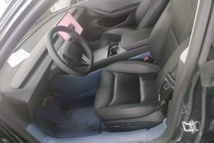 Used Tesla Model 3 2025 Rear-Wheel-Drive Version