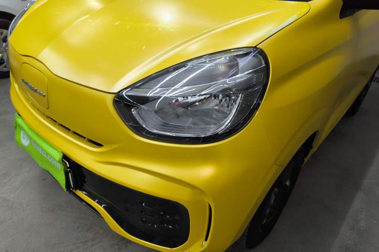 Used Roewe Clever 2021 302 km New Four-Seater Super-Efficient Version