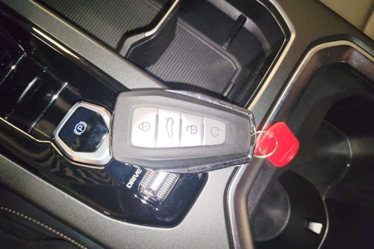 Used Geely Auto Haoyue L 2024 2.0T DCT Prestige Version