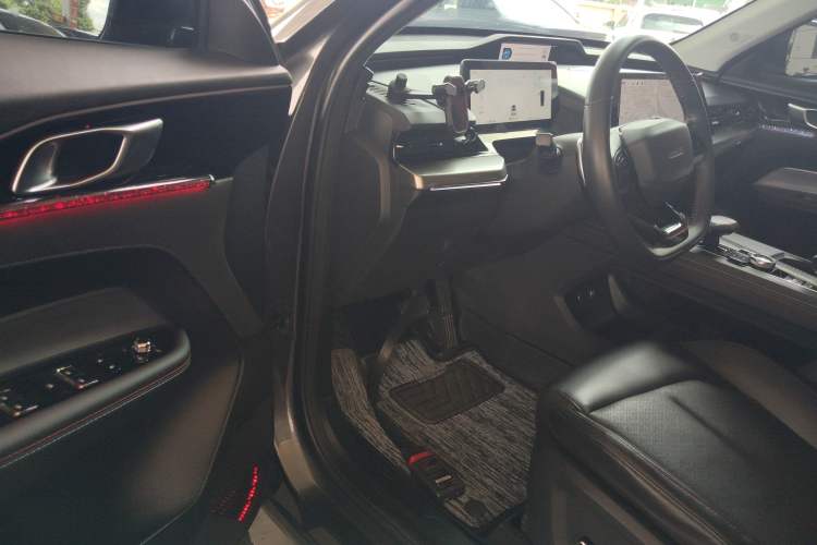 Used CHANGAN OSHAN Z6 2022 Blue Whale 1.5T DCT Smart Edition Driver Seat