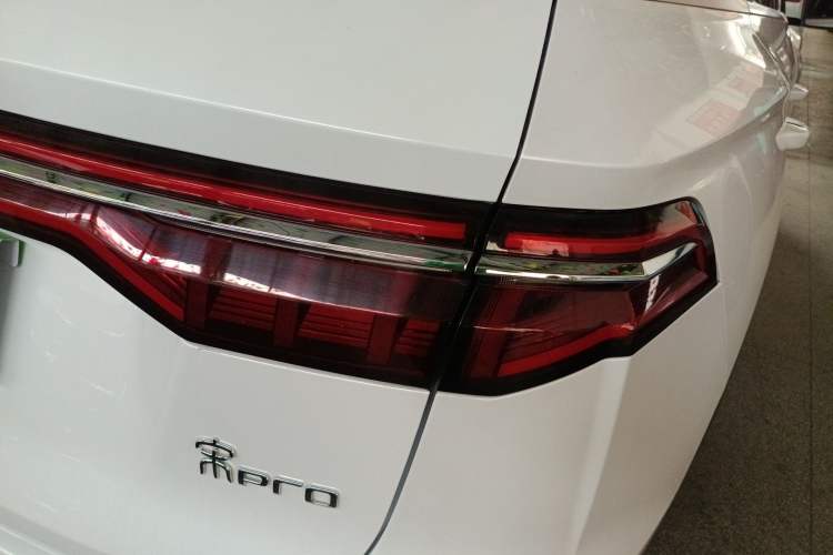 Used BYD Song Pro 2019 1.5T Automatic Luxury Model Right Rear Taillight