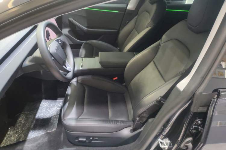 Used Tesla Model 3 2023 Long-Range All-Wheel-Drive Version
