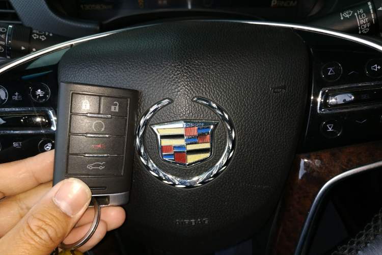 Used Cadillac XTS 2013 28T Leading Model