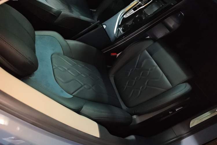 Used VOYAH FREE 2021 Four-Wheel Drive Standard Range-Extended Exclusive Luxury Package