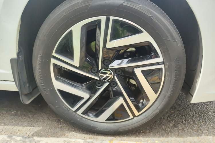 Used Volkswagen Sagitar 2025 Revised 300TSI DSG Excellence Edition
