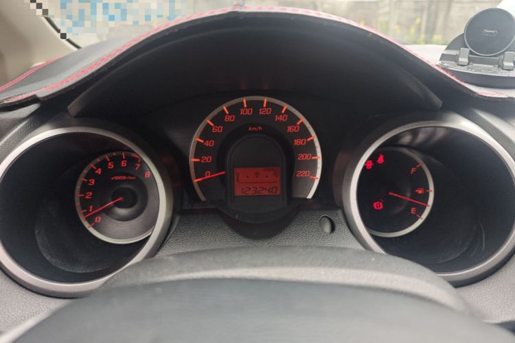 Used Honda Fit 2011 1.3L manual Comfort version
