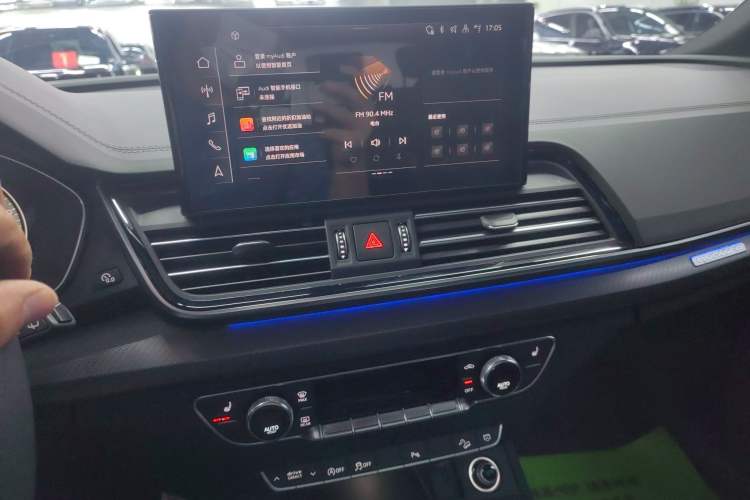Used Audi Q5L 2023 40T Luxury Dynamic Model Audio And AC Panel