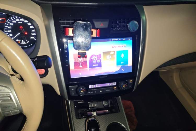 Used Nissan Teana 2016 Revised Version 2.0L XL Comfort Edition Audio And AC Panel