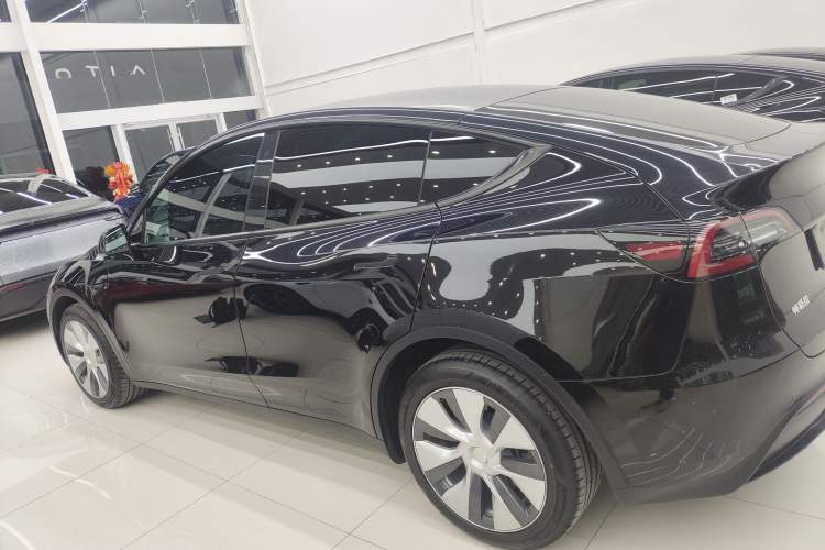 Used Tesla Model Y 2022 Rear-Wheel-Drive Version