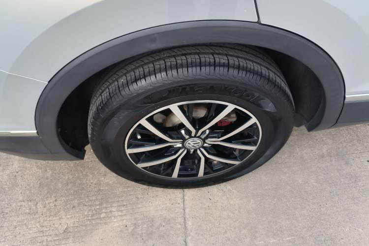 Used Volkswagen Tiguan L 2017 330TSI Automatic Two-Wheel Drive Luxury Edition