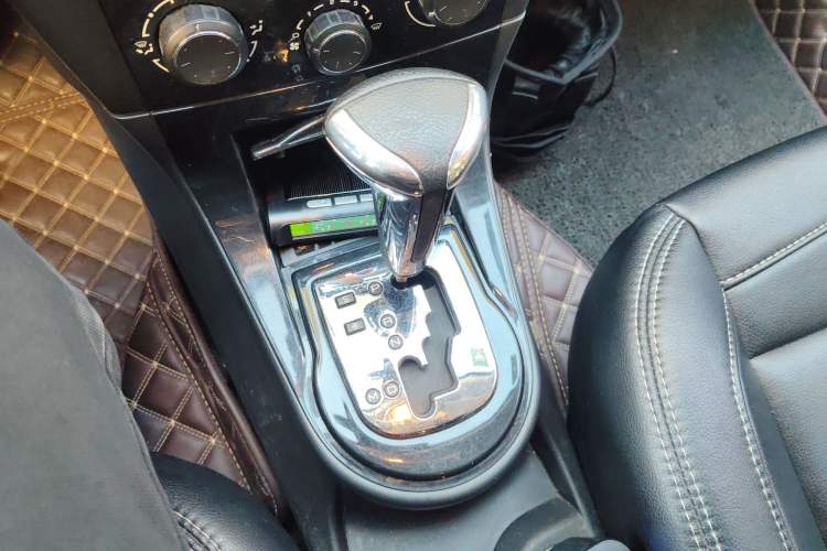 Used Citroen C-Quatre 2013 Facelifted CROSS 1.6L Automatic Gear Lever