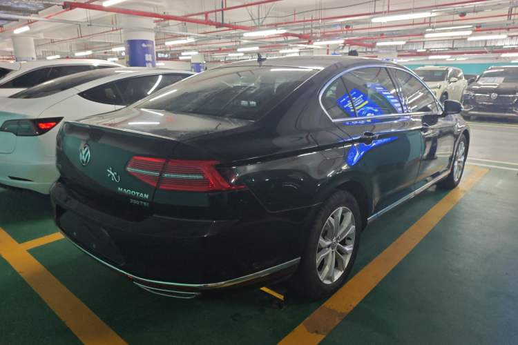 Used Volkswagen Magotan 2019 330TSI DSG Luxury Version China VI Standard Rear Right 45 Deg