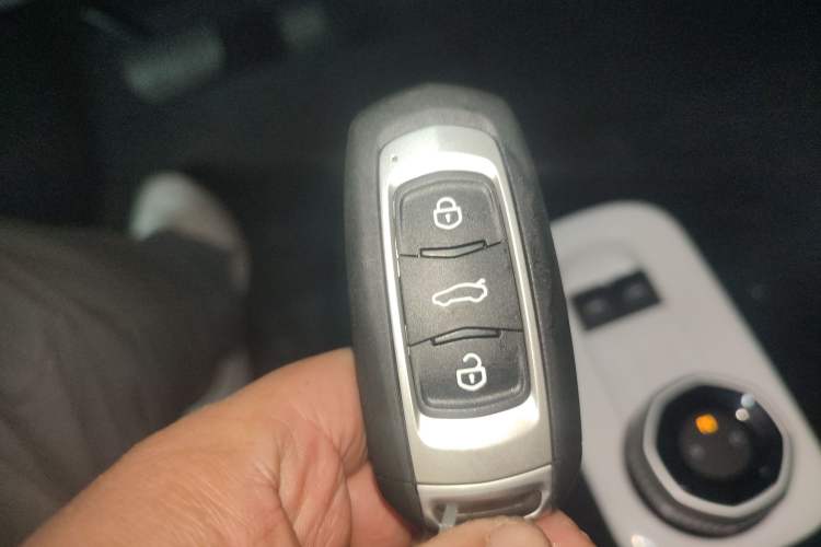 Used Geely Galaxy Panda 2025 210 km – Yuanqi Bear Interior 1