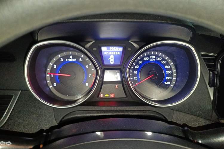 Used Hyundai Elantra (5th Generation / Langdong) 2016 1.6L Manual Luxury Model
