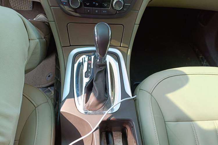 Used Buick Regal 2012 2.0L Luxury Edition