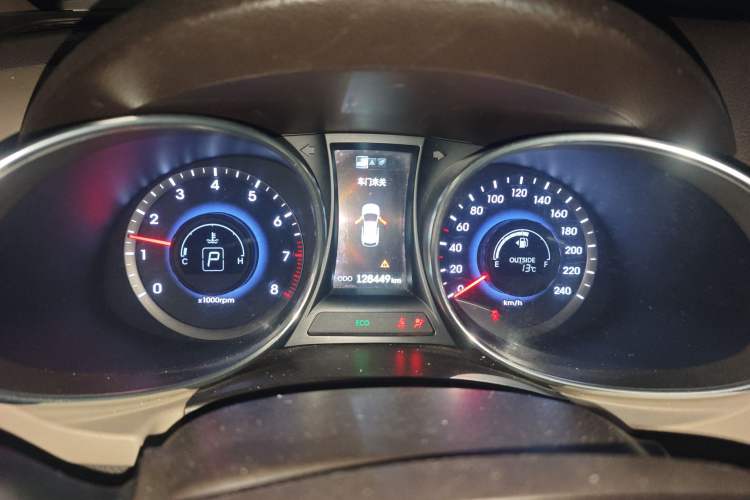 Used Hyundai Grand SantaFe 2013 3.0L 6-seat 4x4 Comfort Edition
