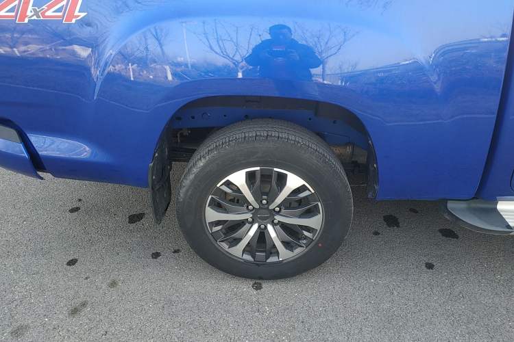 Used SAIC MAXUS T70 2021 2.0T Diesel Automatic 4x4 Elite Version with Long Bed and High Ground Clearance
