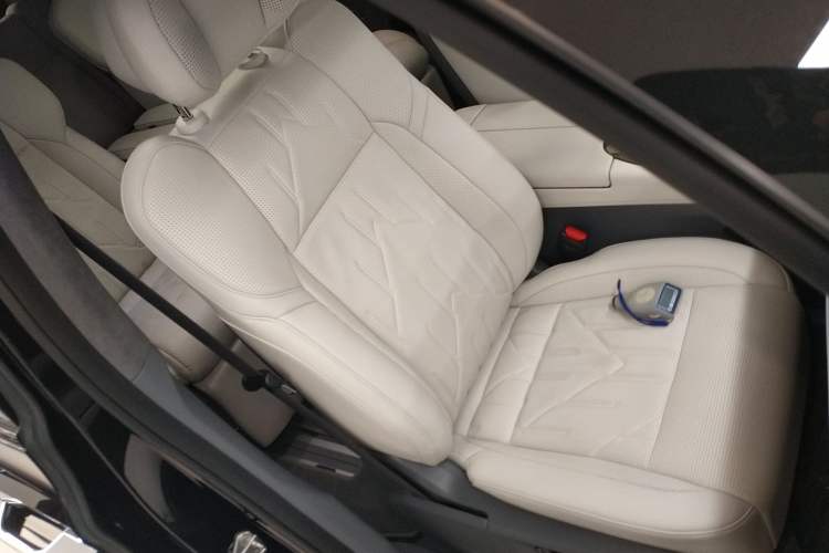 Used Zeekr 009 2024 Six-Seat Executive Version 4WD 108 kWh