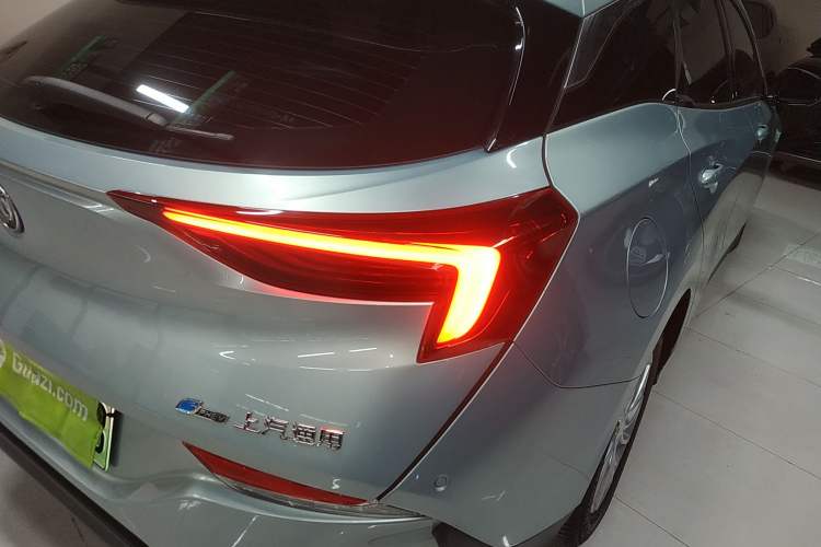 Used Buick Velite 6 2022 Plug-in Hybrid Connected Fashion Model