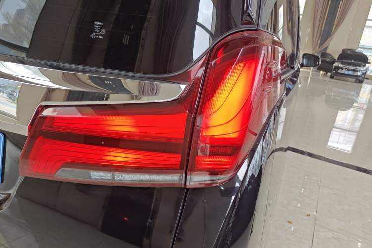 Used Toyota Alphard 2021 Dual-Engine 2.5L Luxury Edition