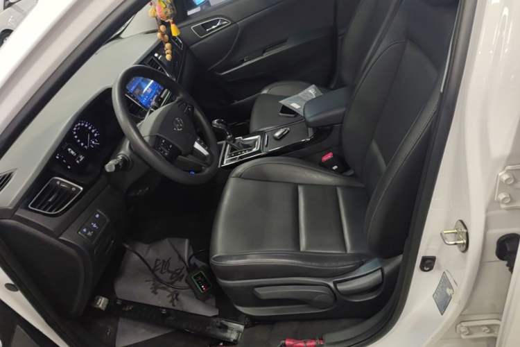 Used Hyundai Mistra 2014 1.8L Automatic Smart GLS
