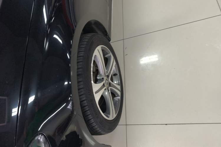 Used Mercedes-Benz E-Class 2019 E 200 L Sport Edition Left Front Wheel Hub