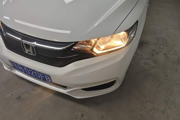 Used Honda Fit 2018 1.5L CVT Comfort Sunroof Version