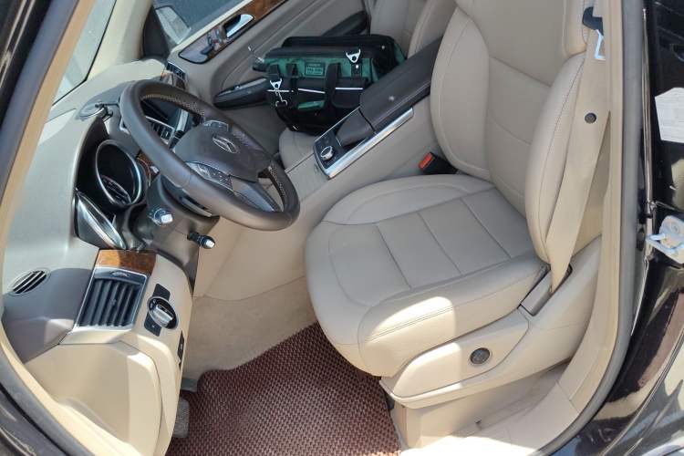 Used Mercedes-Benz M-Class 2012 ML 350 Sport Edition
