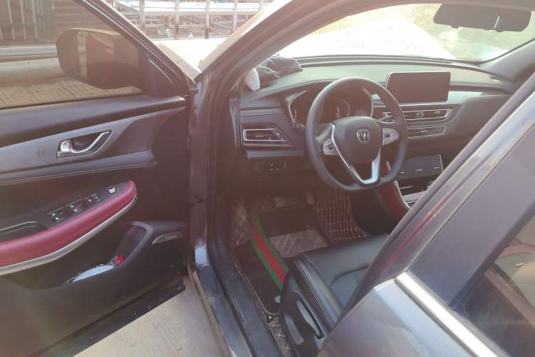 Used Changan CS75 2022 Blue Whale Edition 1.5T DCT Luxury Model
