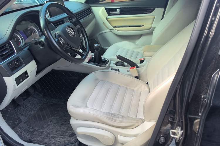 Used FORTHING Joyear S50 2017 1.5L Manual Luxury Model
