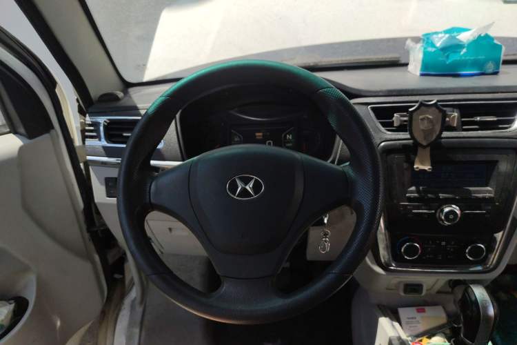 Used SRM New Energy Haishi EV 2018 EV300 Wealth Edition
