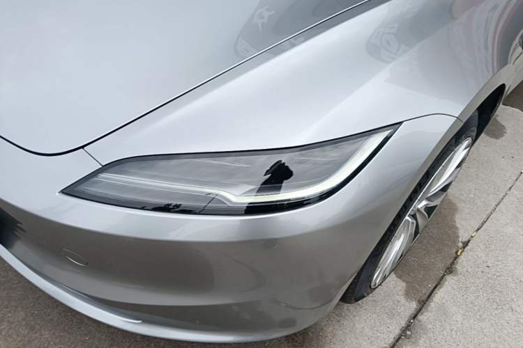 Used Tesla Model 3 2023 Rear-Wheel-Drive Version
