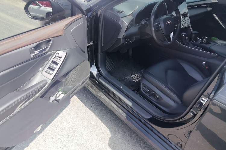 Used Toyota Avalon 2022 2.5L Luxury Edition Driver Seat