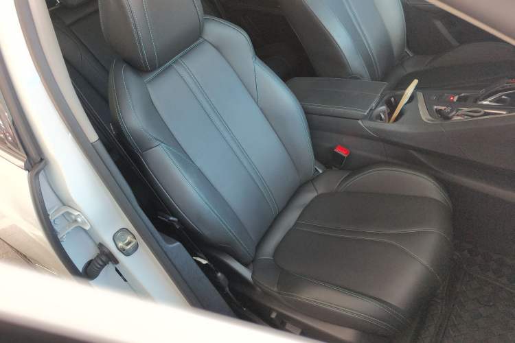 Used Peugeot 5008 2023 400THP True Love Edition 5-seater
