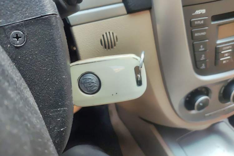 Used Buick Excelle 2011 1.6 LX-MT Vehicle Key