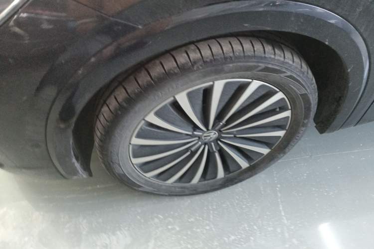 Used Volkswagen Viloran 2024 380TSI Premium Edition