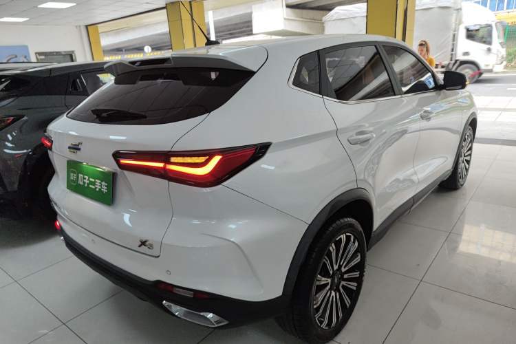 Used CHANGAN OSHAN X5 2021 1.6L CVT Comfort Model Rear Right 45 Deg