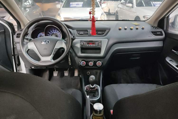 Used Kia K2 2015 Sedan 1.4L MT GLS