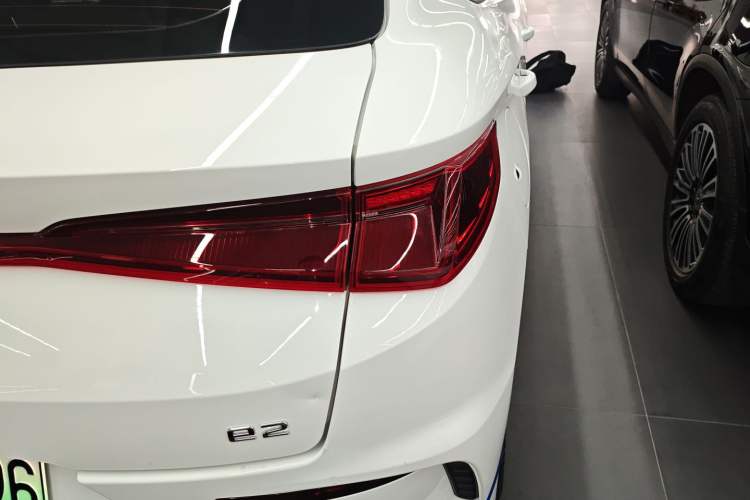 Used BYD e2 2020 Upgraded Model Standard Range Version Standard Configuration Exterior 6