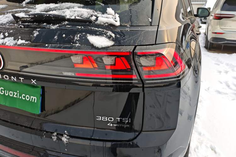 Used Volkswagen Teramont X 2024 380TSI Four-Wheel Drive Longxiang Edition Right Rear Taillight