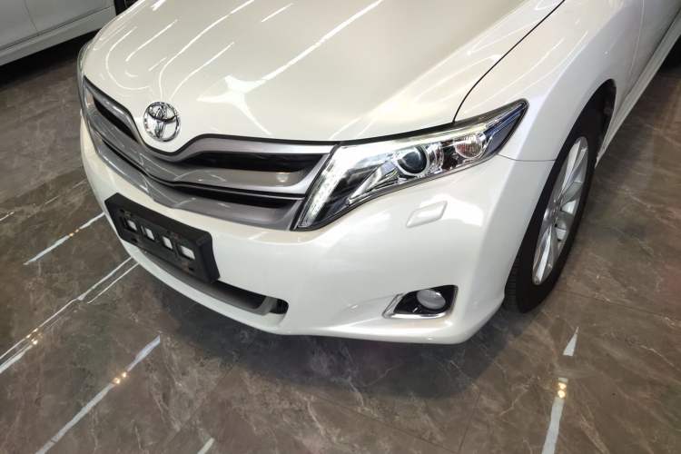 Used Toyota Venza 2013 2.7L Two-Wheel-Drive Luxury Edition