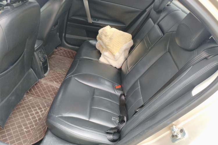 Used Roewe 550 2012 550D 1.8T Automatic Prestige Edition Left Rear Seat