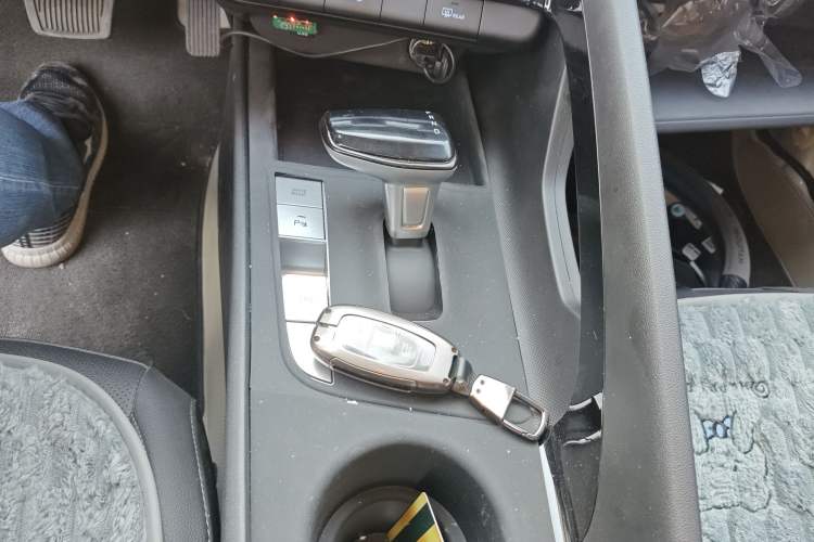 Used Hyundai Elantra 2023 1.5L CVT GLX Elite Edition
