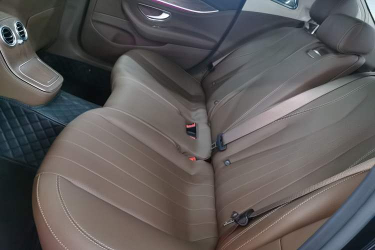 Used Mercedes-Benz E-Class 2023 Updated E 300 L Luxury Edition
