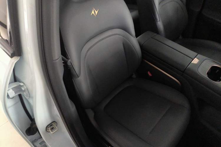 Used Dongfeng eπ eπ008 2024 636Max All-Electric Version 6 Seats